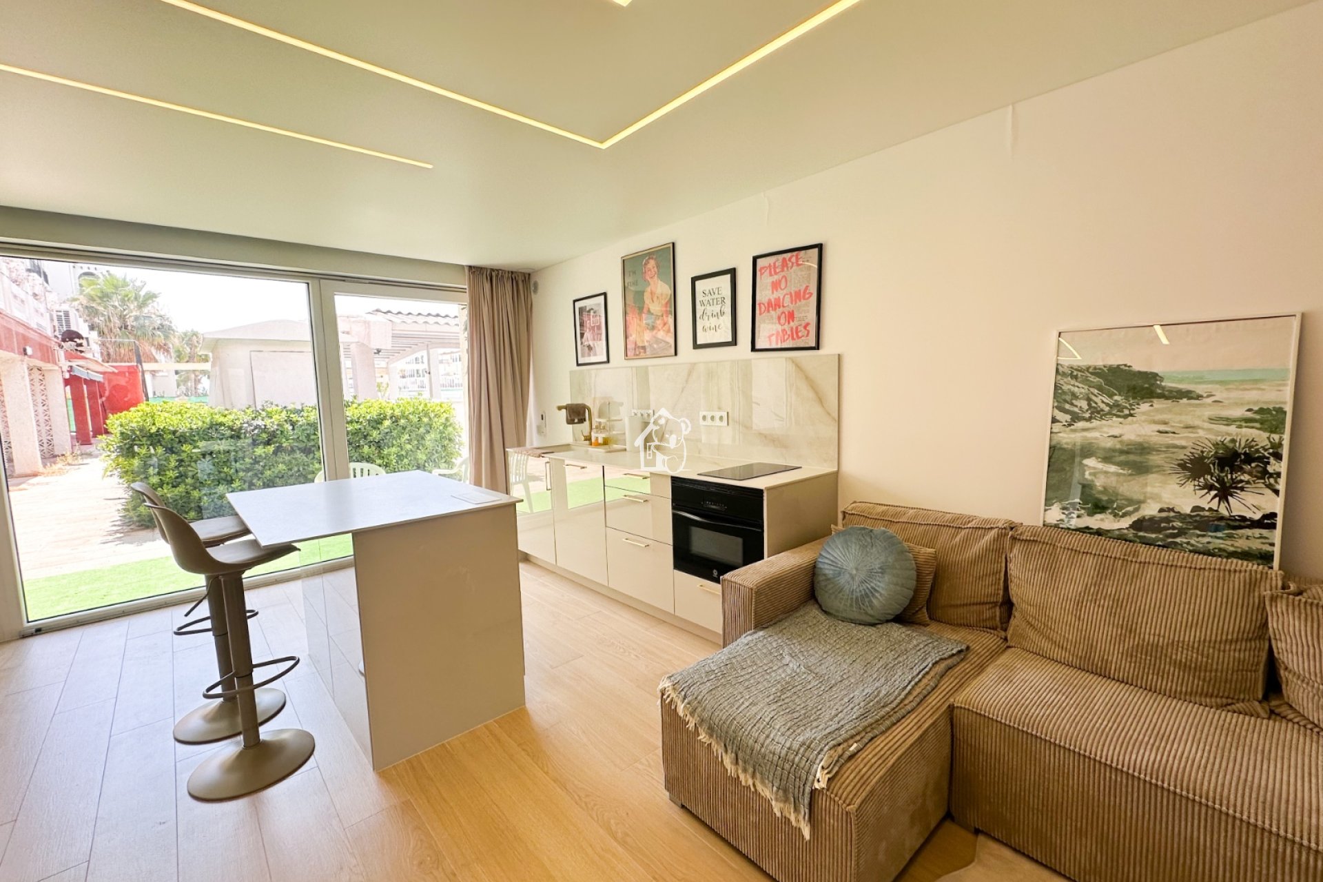 Resale - Apartment / flat - Torrevieja - El Acequión - Los Náufragos