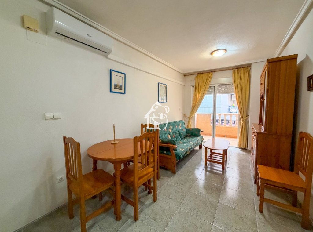 Resale - Apartment / flat - Torrevieja - Playa de los Locos
