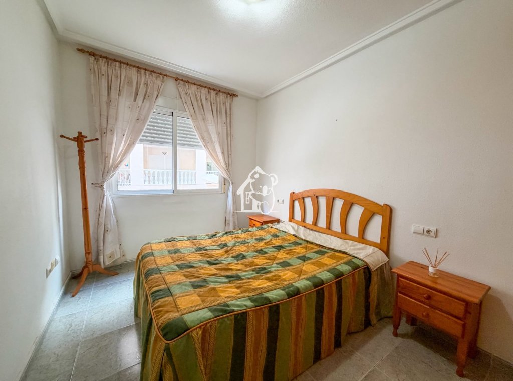 Resale - Apartment / flat - Torrevieja - Playa de los Locos