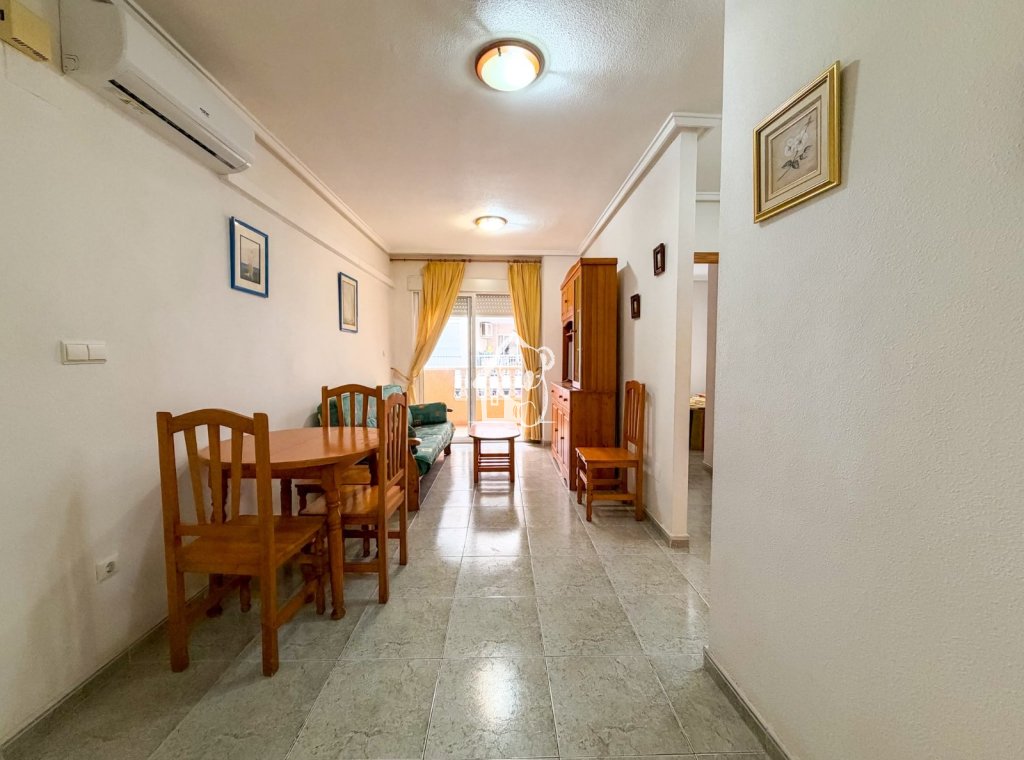 Resale - Apartment / flat - Torrevieja - Playa de los Locos