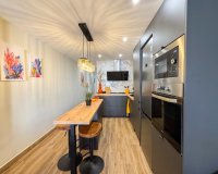 Resale - Apartment / flat - Torrevieja - Playa del Cura