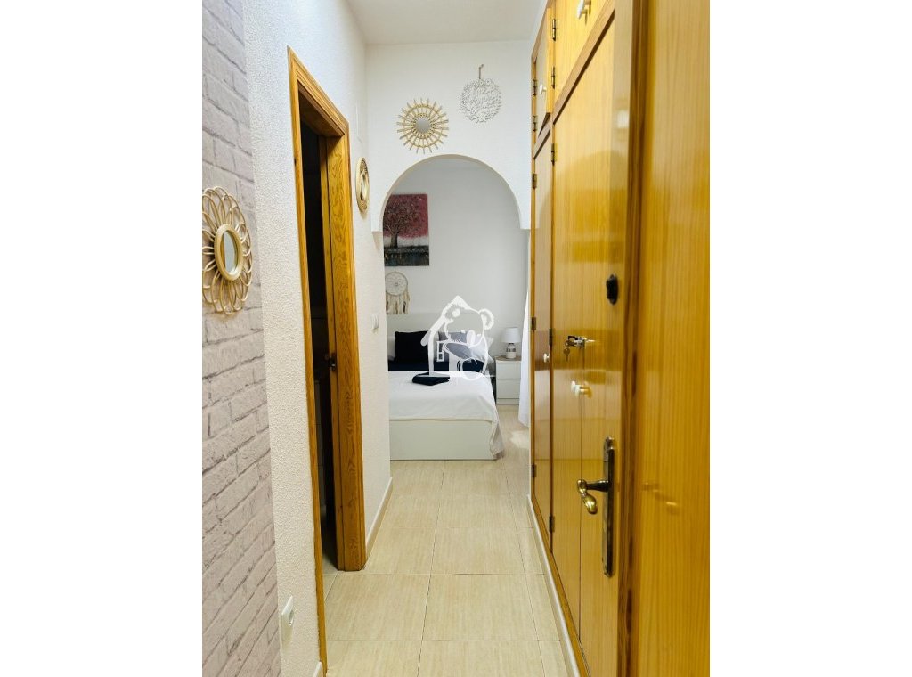 Resale - Apartment / flat - Torrevieja - Playa del Cura