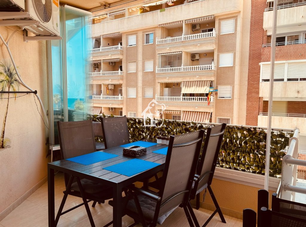 Resale - Apartment / flat - Torrevieja - Playa del Cura