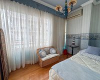 Resale - Apartment / flat - Torrevieja - Torrevieja Centro