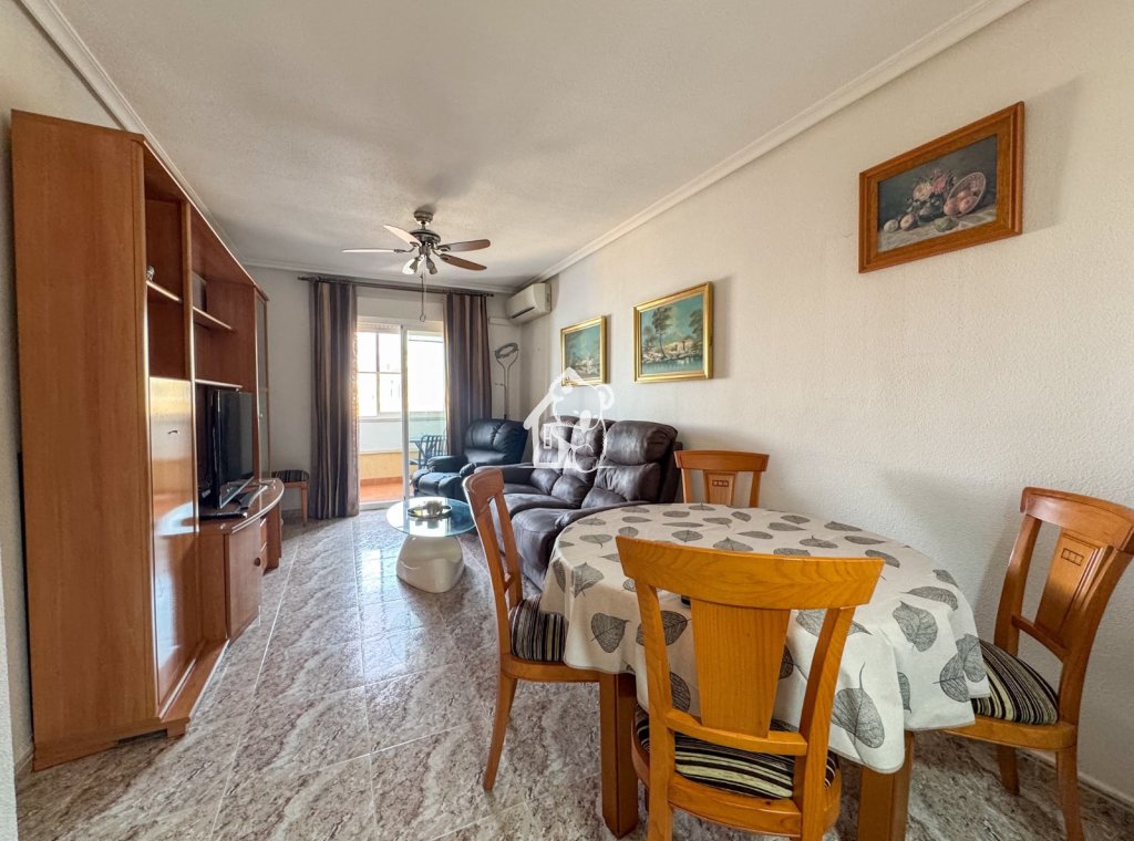 Resale - Apartment / flat - Torrevieja - Torrevieja Centro