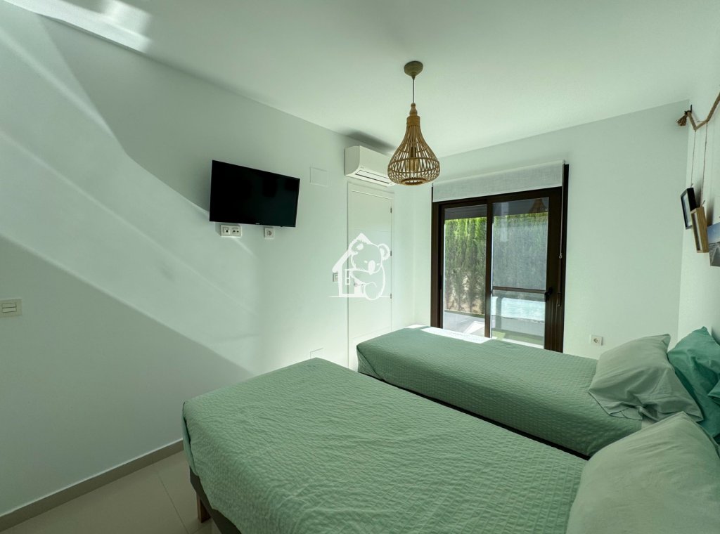 Resale - Bungalow - Algorfa