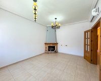 Resale - Town Houses - Arneva