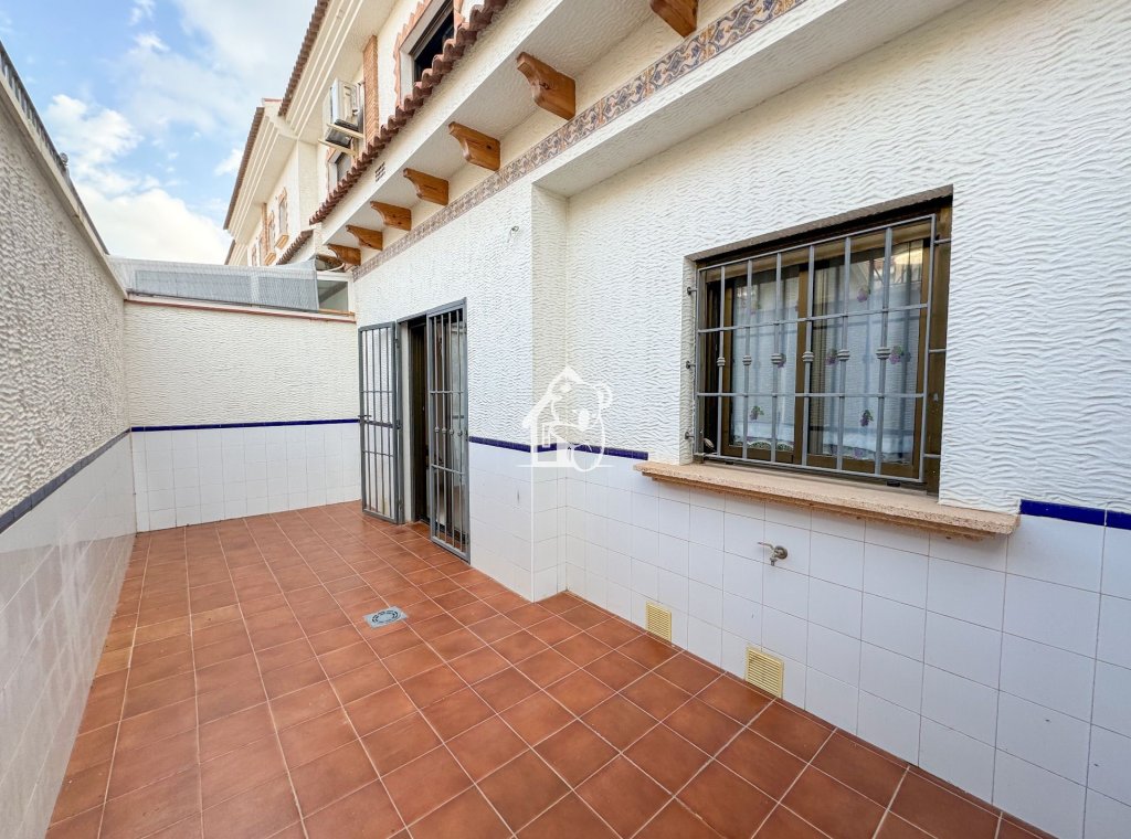 Resale - Townhouse - San Miguel de Salinas