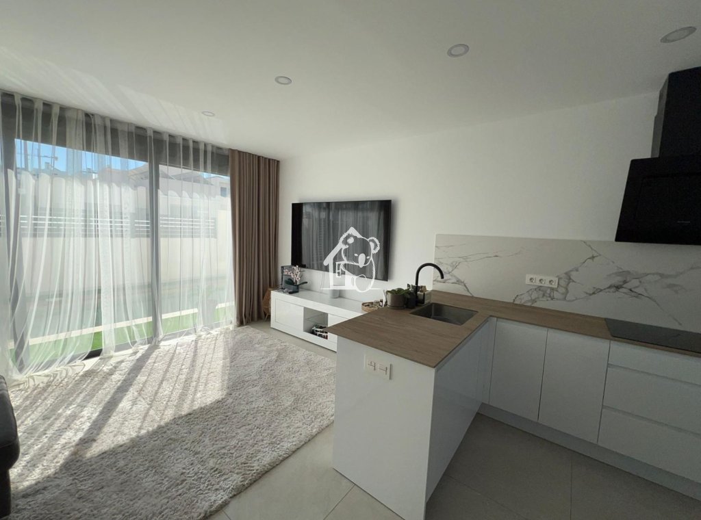 Resale - Villa - Benijofar