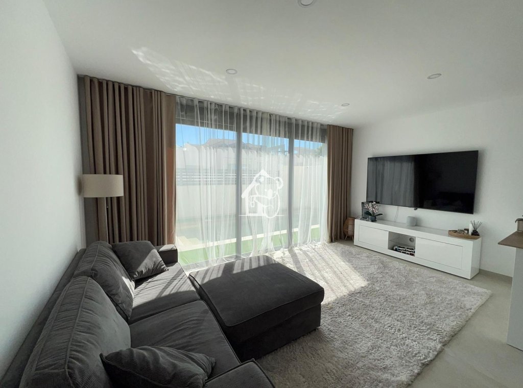 Resale - Villa - Benijofar