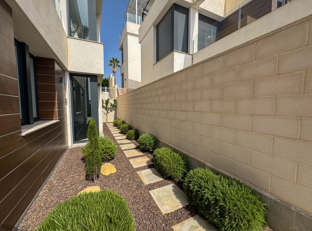 Resale - Villa - Benijofar