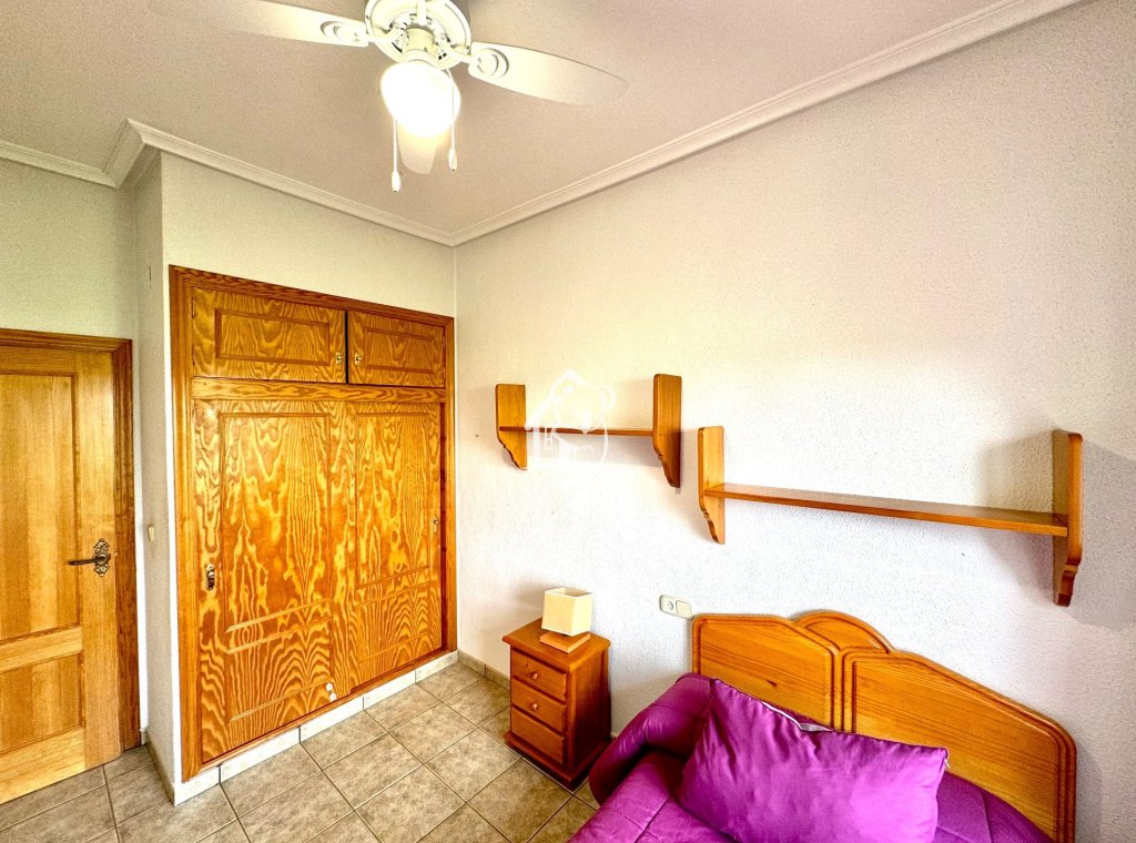 Resale - Villa - Daya Nueva