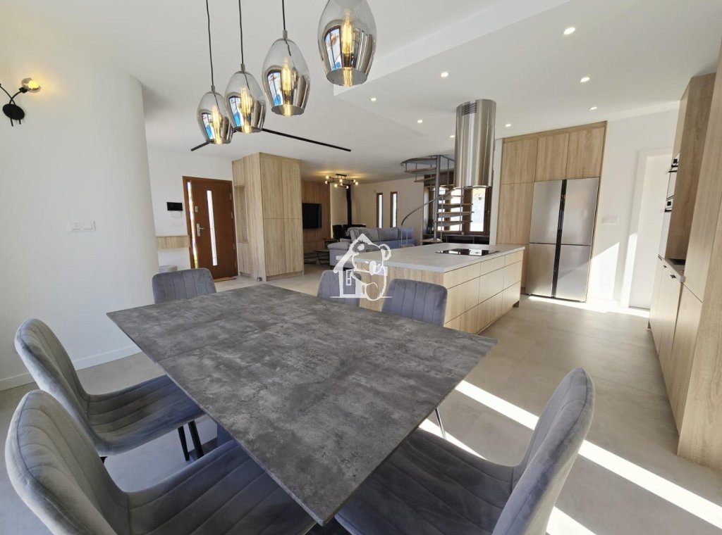 Resale - Villa - Orihuela Costa - Cabo roig - La Zenia