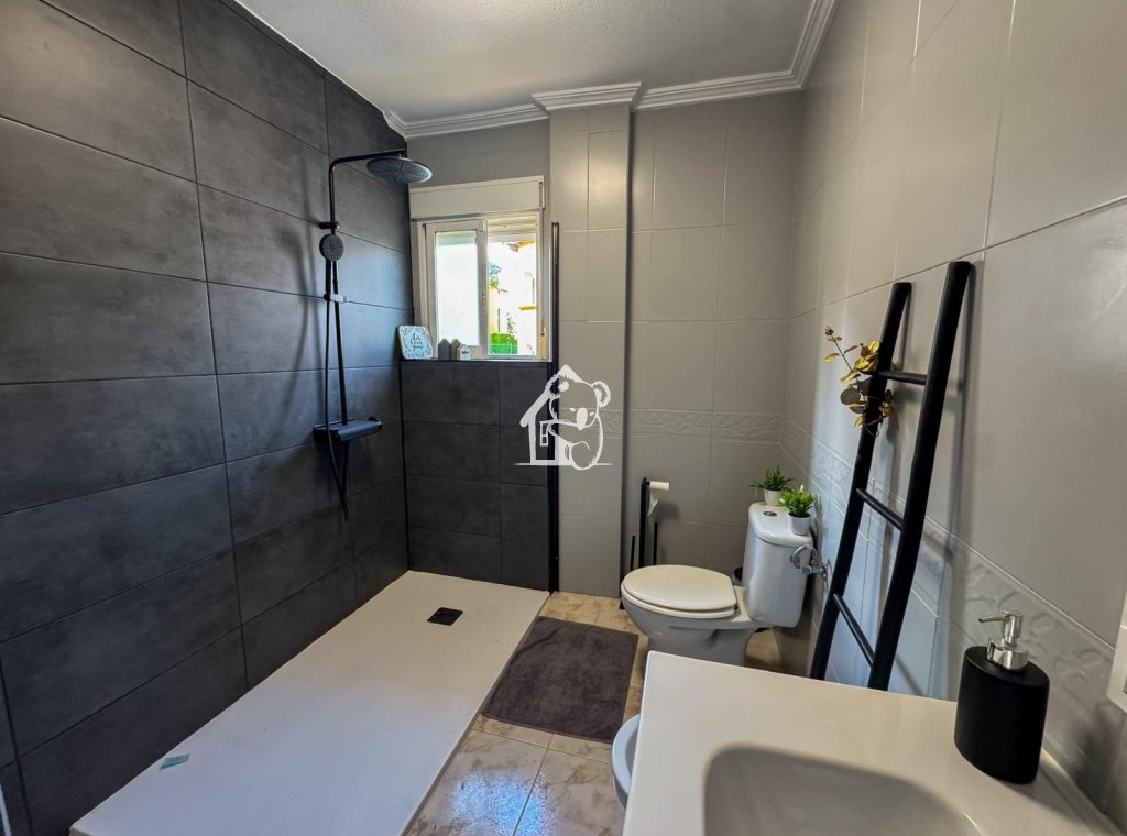 Resale - Villa - Orihuela Costa - Villamartín