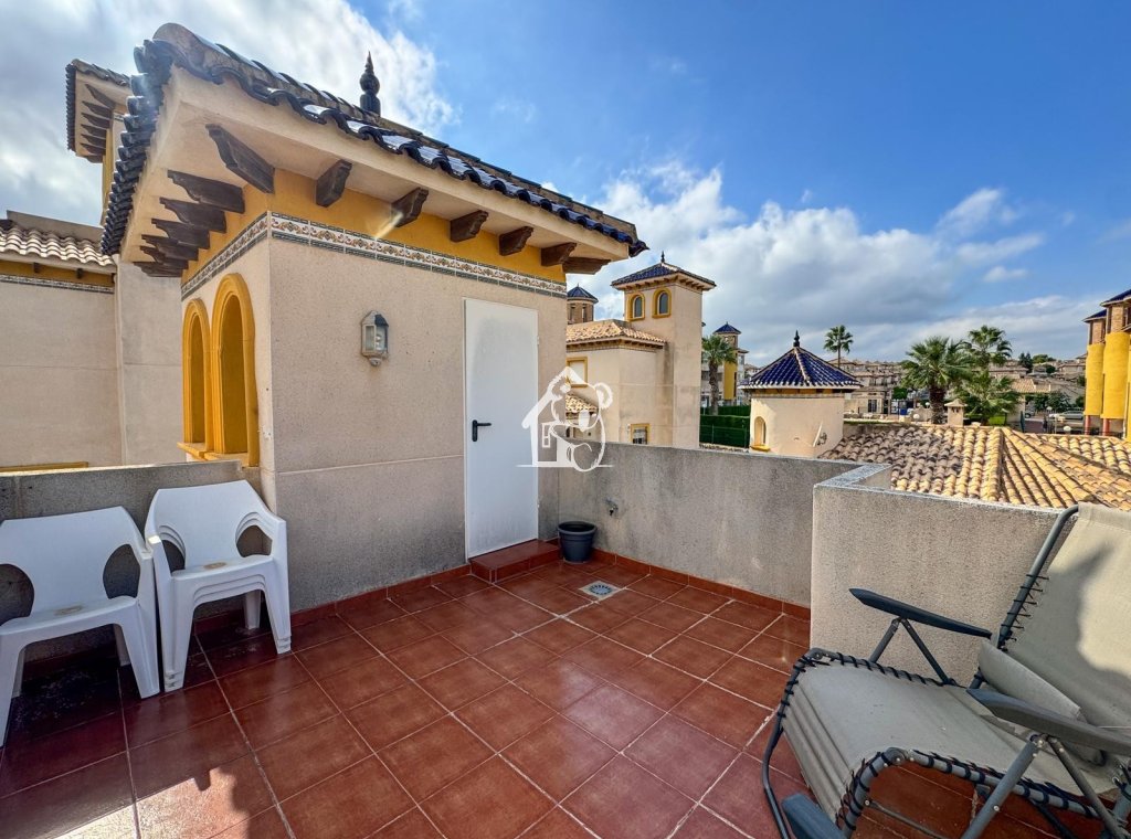 Resale - Villa - Orihuela Costa - Villamartín