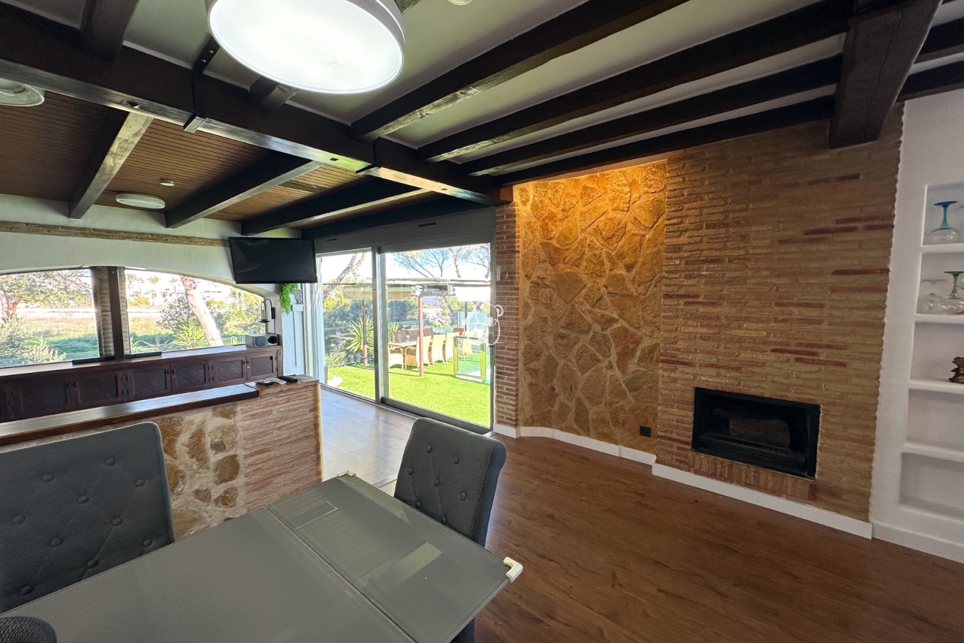 Resale - Villa - Orihuela Costa