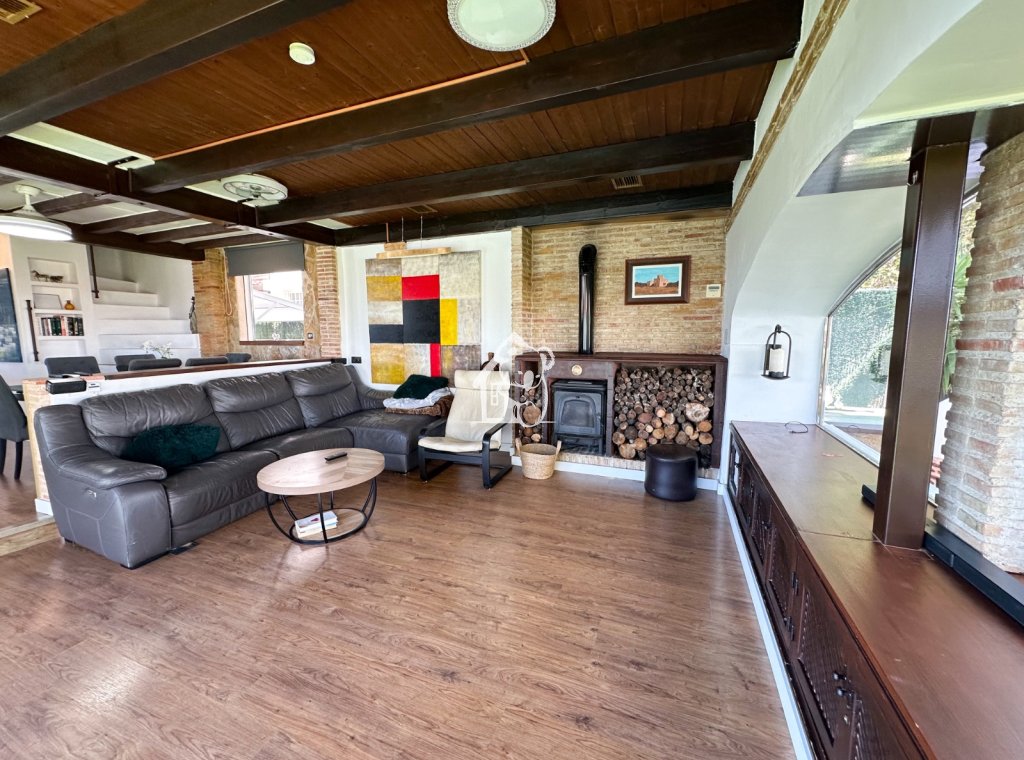 Resale - Villa - Orihuela Costa