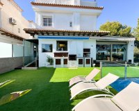 Resale - Villa - Orihuela Costa