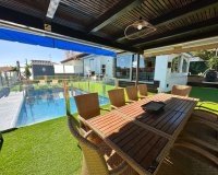 Resale - Villa - Orihuela Costa