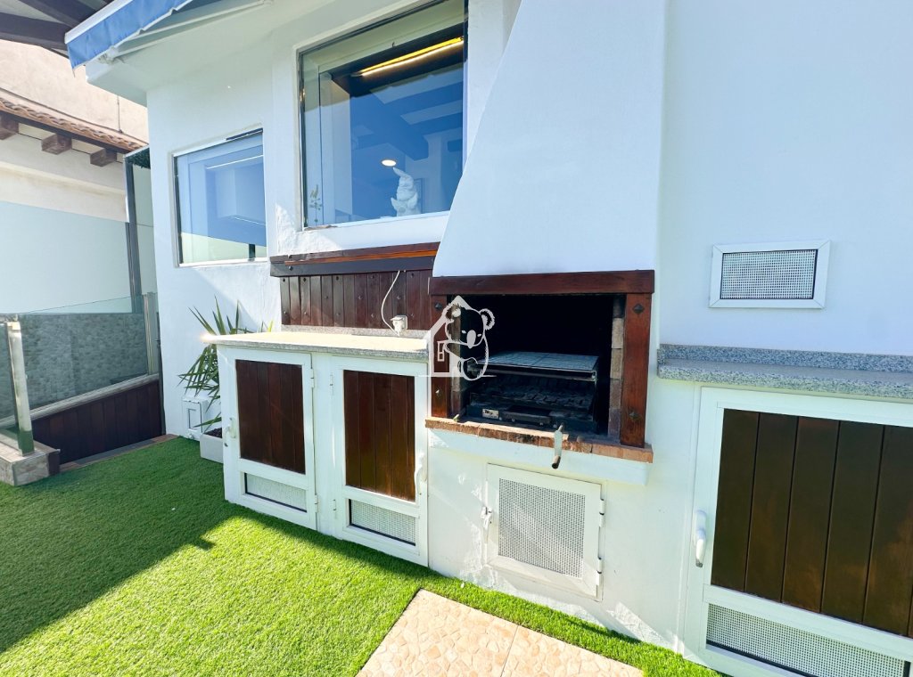 Resale - Villa - Orihuela Costa