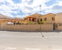 Resale - Villa - Orihuela