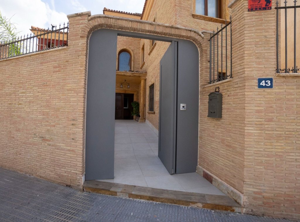 Resale - Villa - Orihuela
