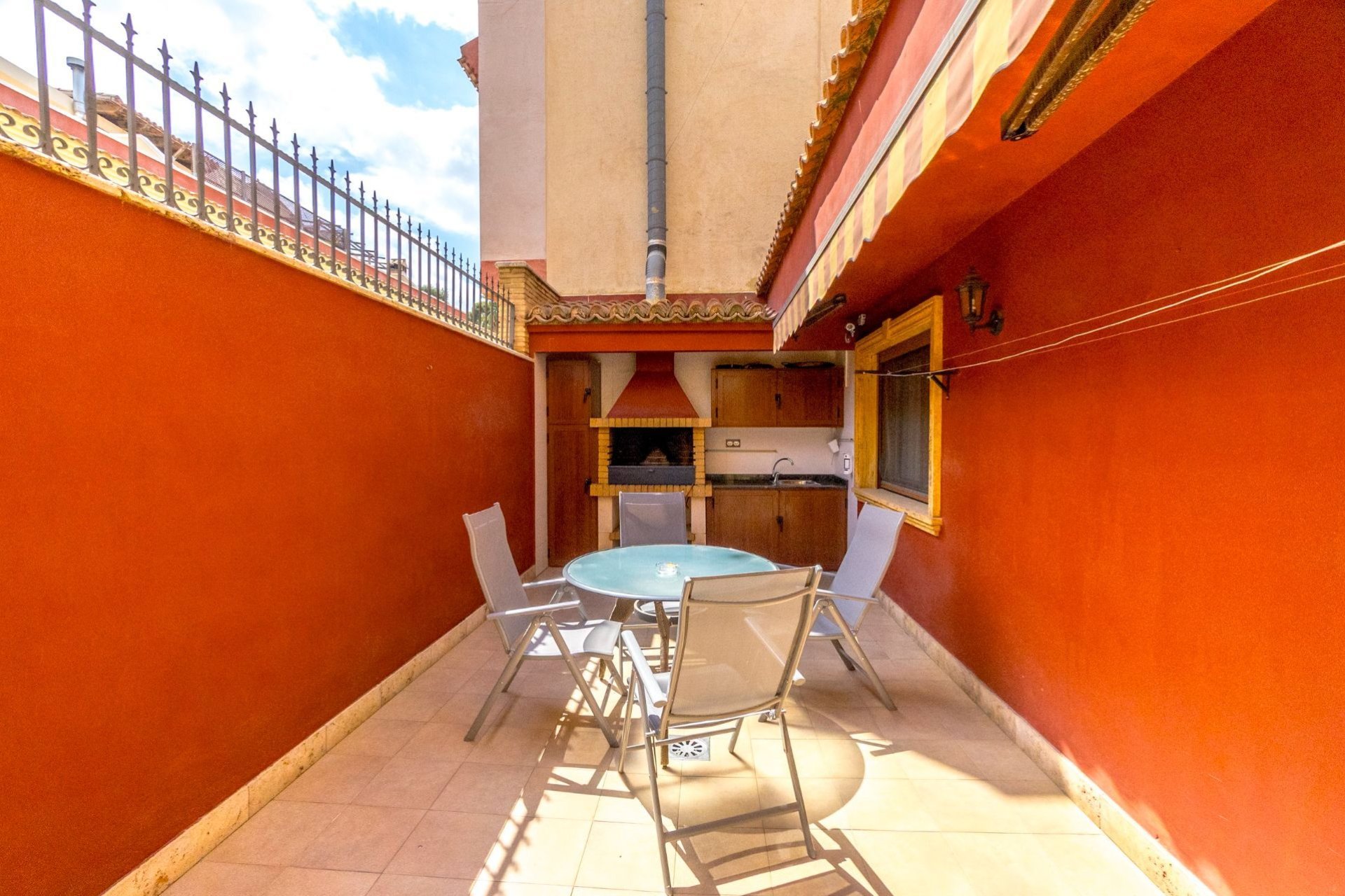 Resale - Villa - Orihuela