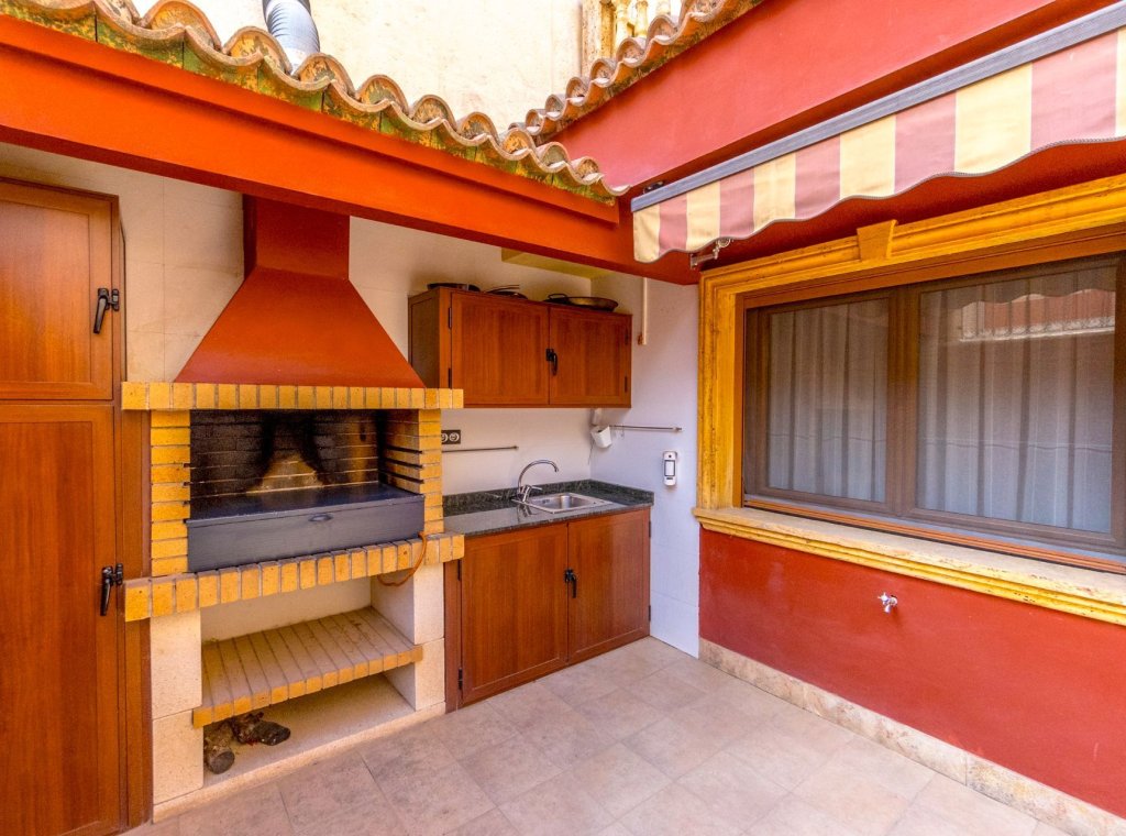 Resale - Villa - Orihuela
