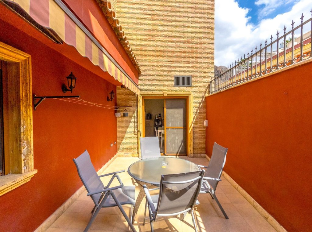 Resale - Villa - Orihuela