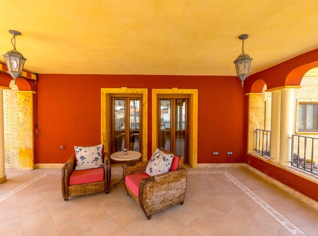 Resale - Villa - Orihuela