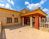 Resale - Villa - Orihuela