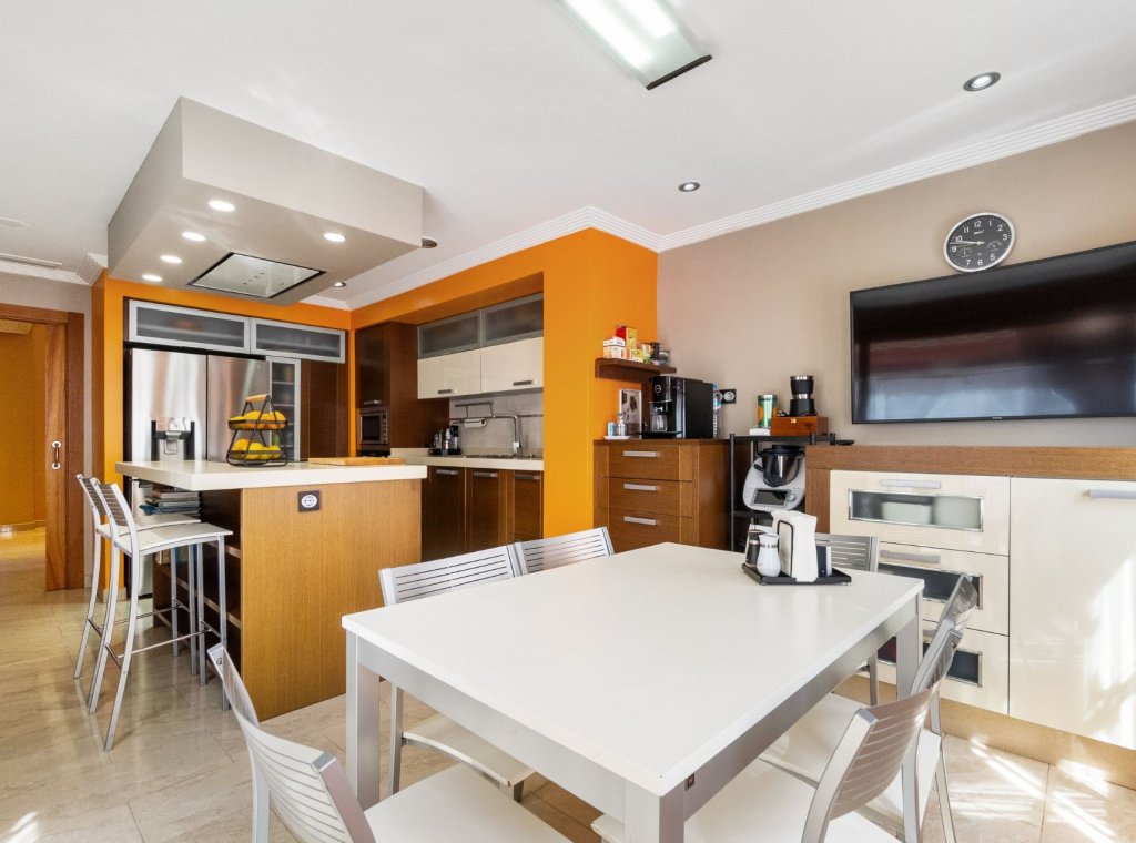 Resale - Villa - Orihuela
