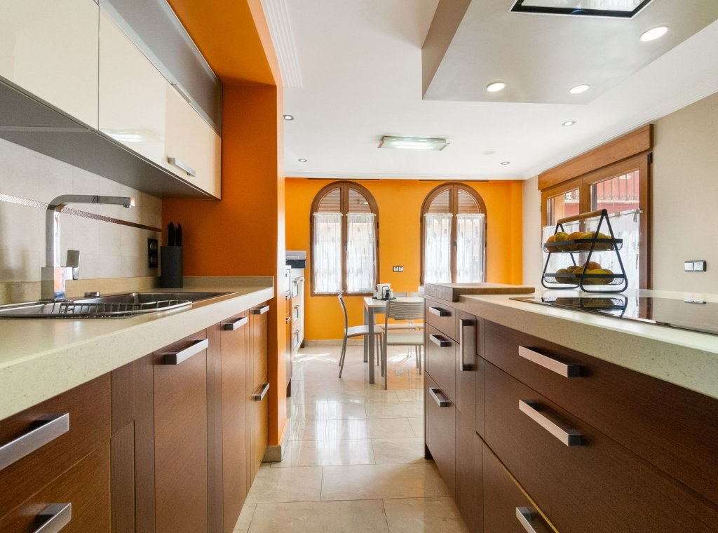Resale - Villa - Orihuela