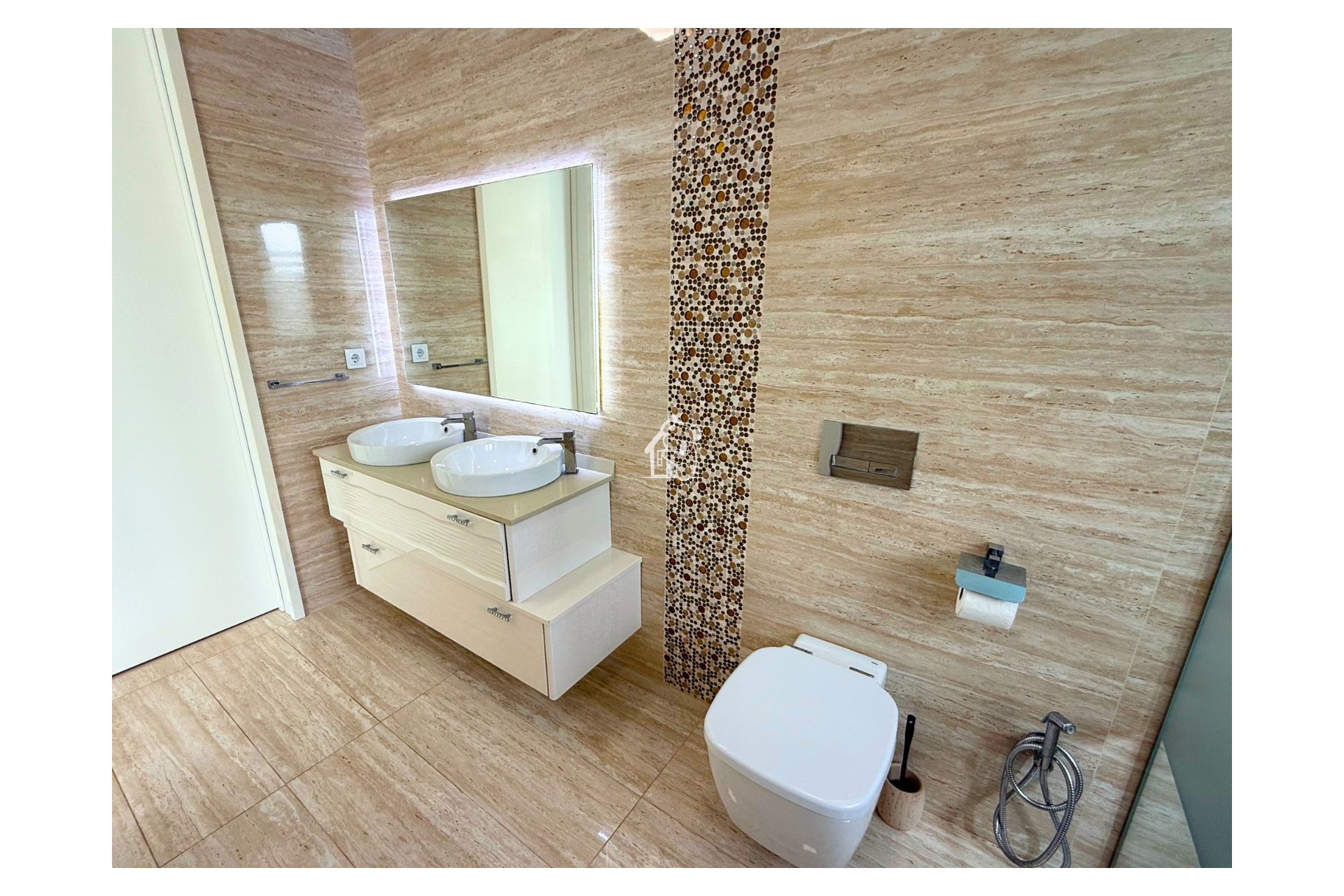 Resale - Villa - San Miguel de Salinas