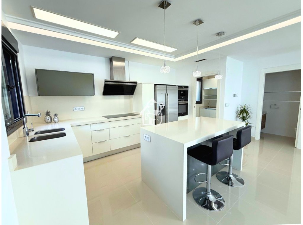 Resale - Villa - San Miguel de Salinas