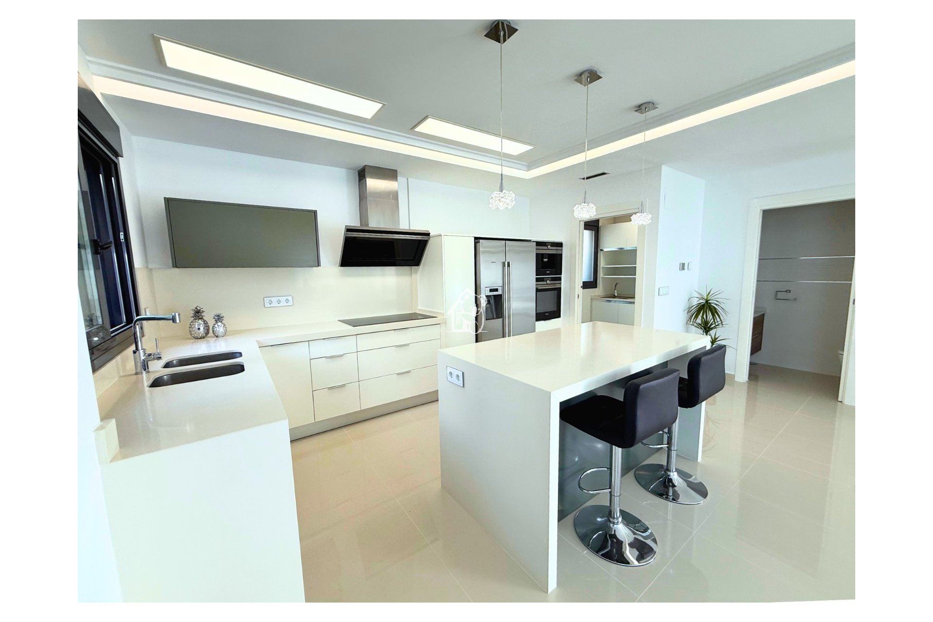 Resale - Villa - San Miguel de Salinas