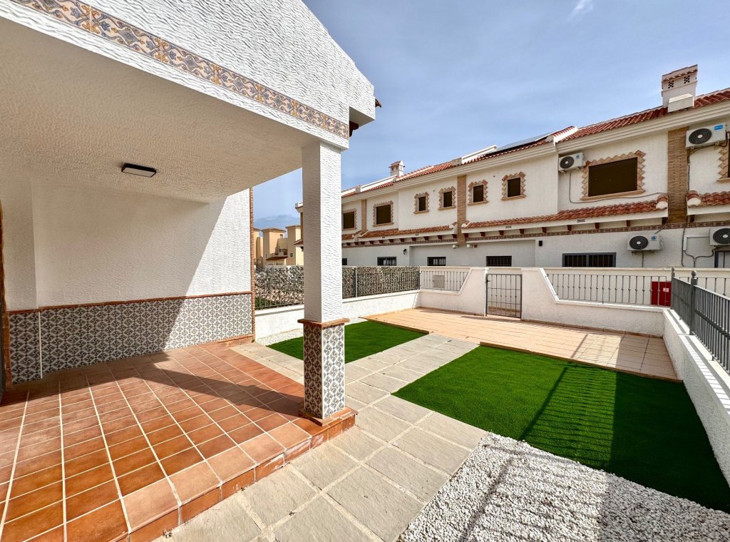 Resale - Villa - San Miguel de Salinas