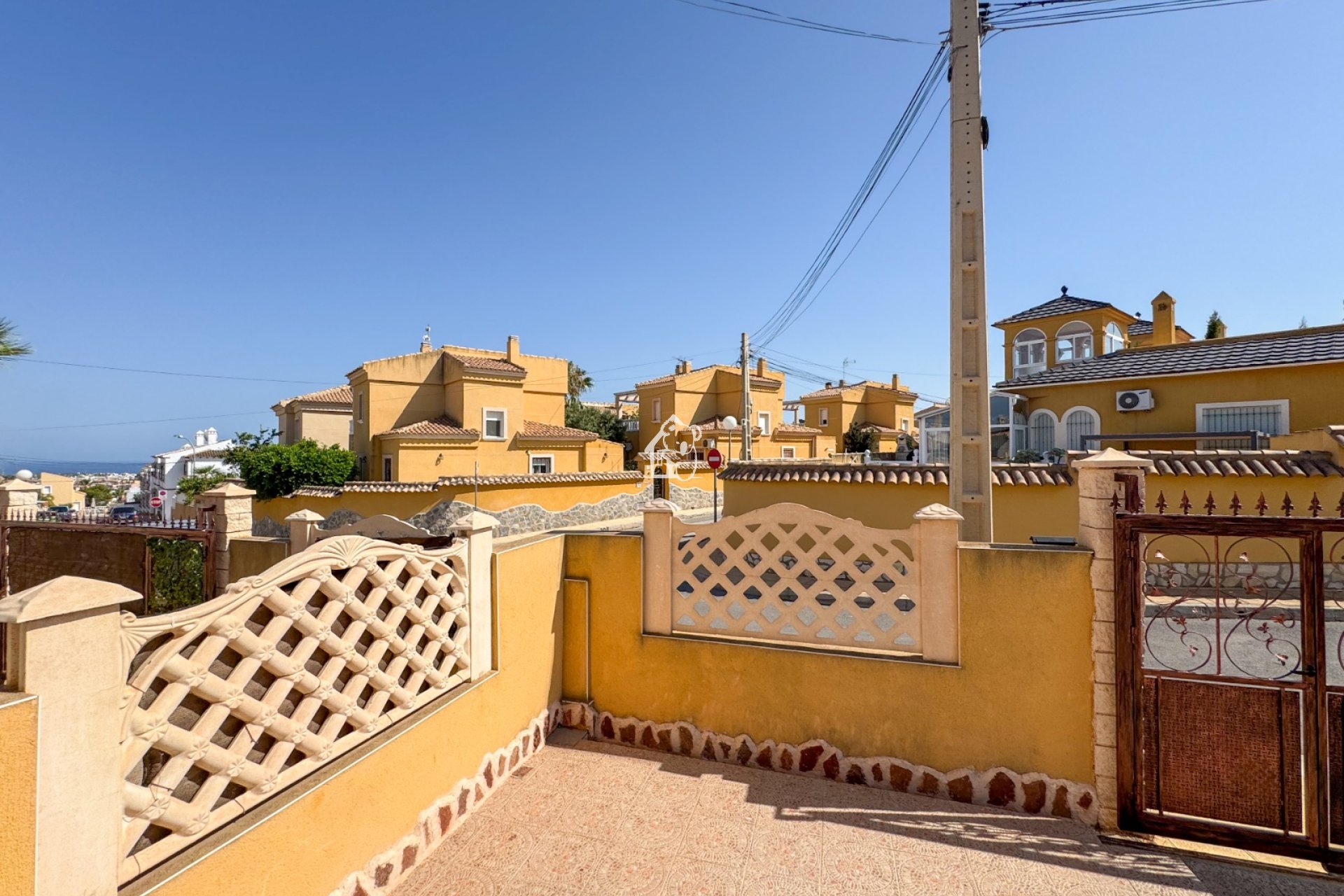 Resale - Villa - San Miguel de Salinas