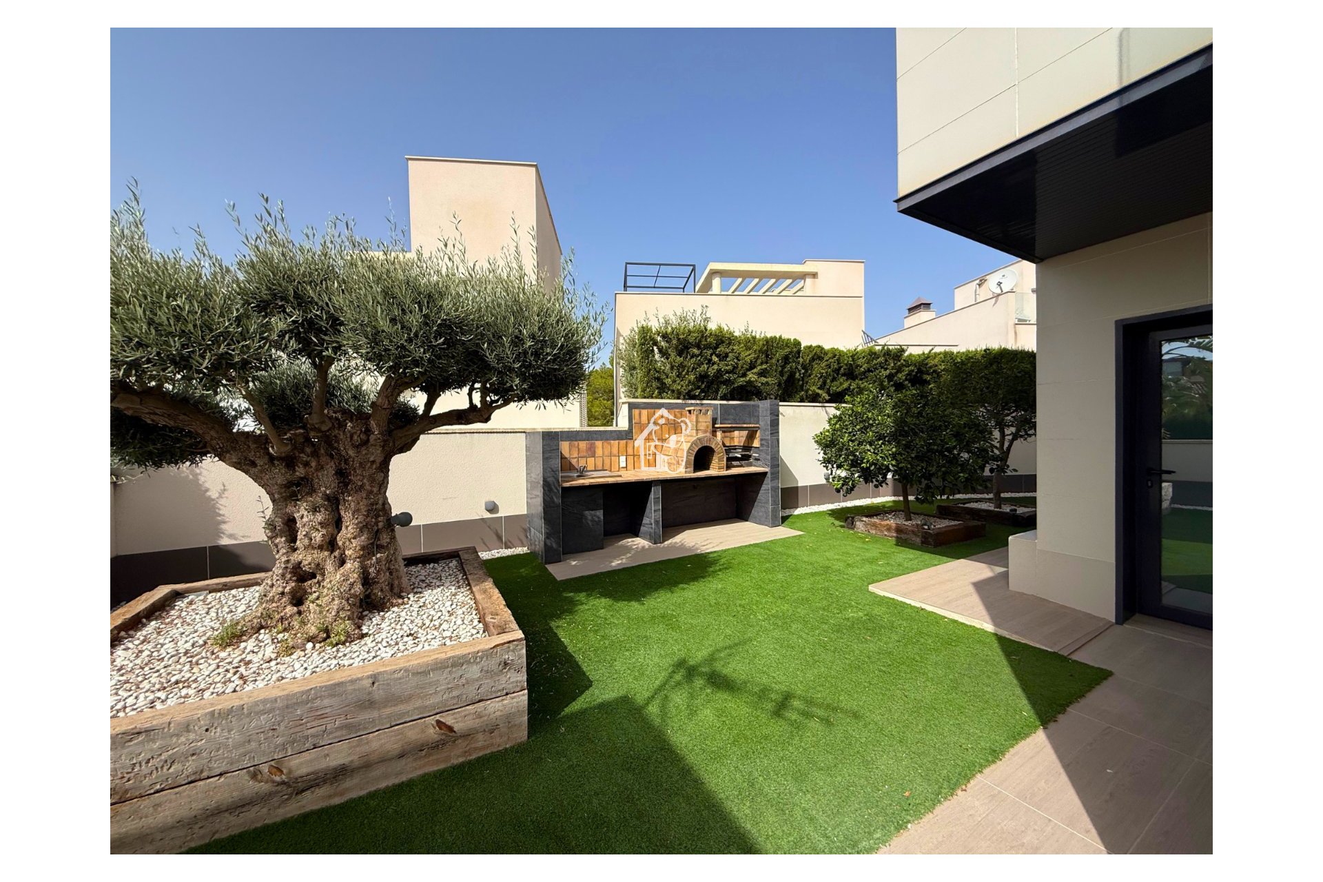 Resale - Villa - San Miguel de Salinas