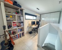 Resale - Villa - Torrevieja - La Siesta - El Salado -  Torreta