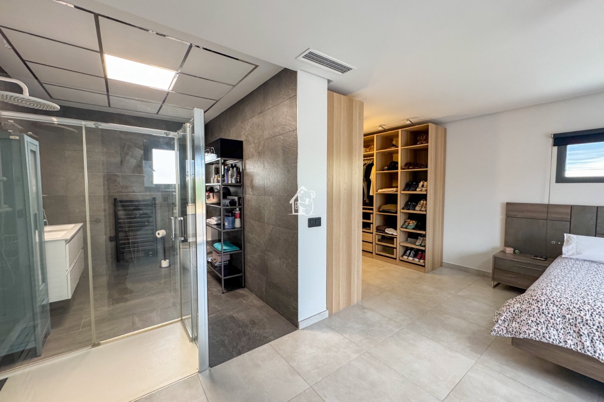 Resale - Villa - Torrevieja - La Siesta - El Salado -  Torreta