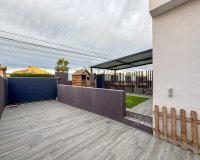 Resale - Villa - Torrevieja - La Siesta - El Salado -  Torreta