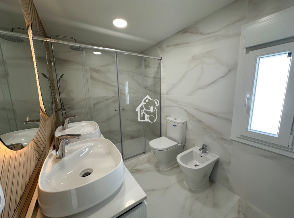 Resale - Villa - Torrevieja - Los Balcones - Los Altos del Edén