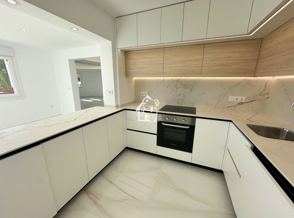 Resale - Villa - Torrevieja - Los Balcones - Los Altos del Edén