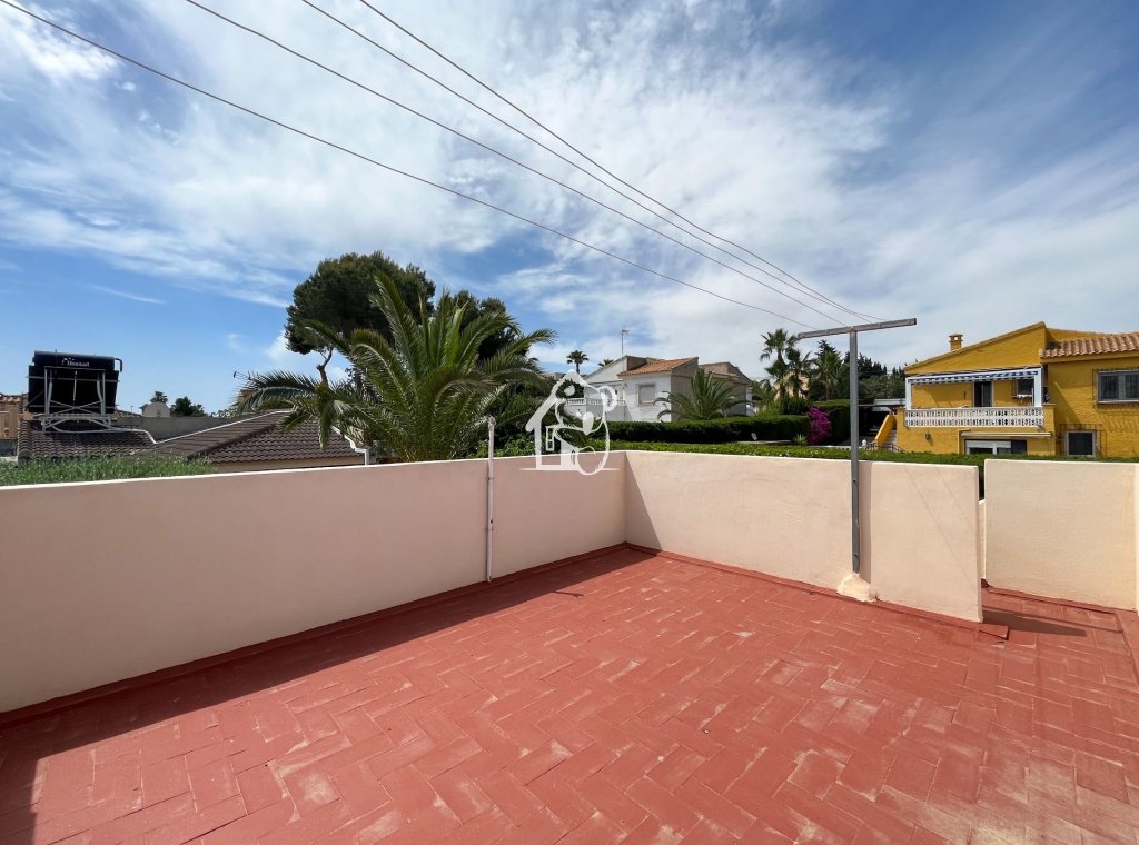 Resale - Villa - Torrevieja - Los Balcones - Los Altos del Edén