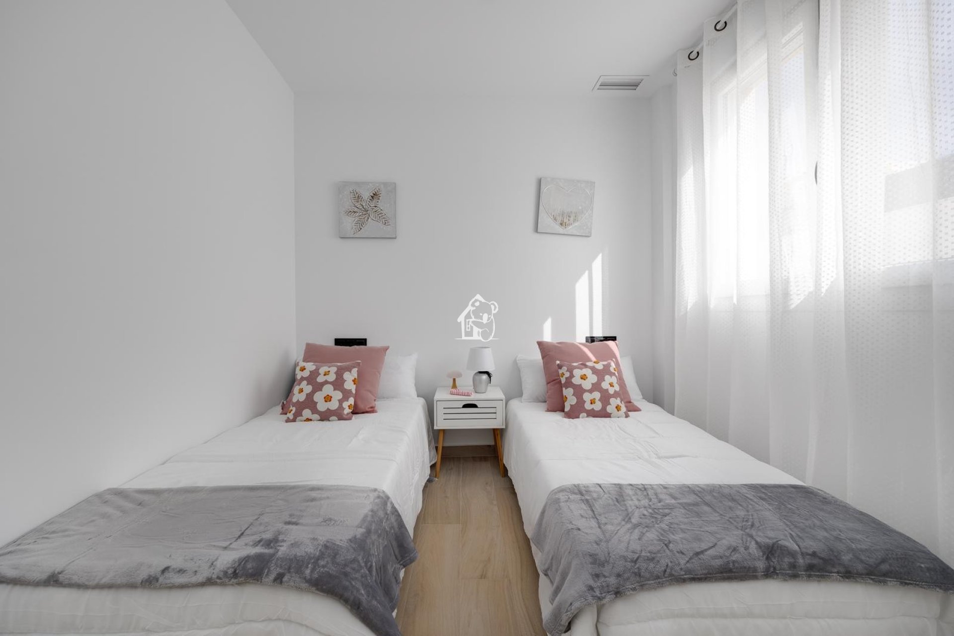 Resale - Villa - Torrevieja - Nueva Torrevieja - Aguas Nuevas