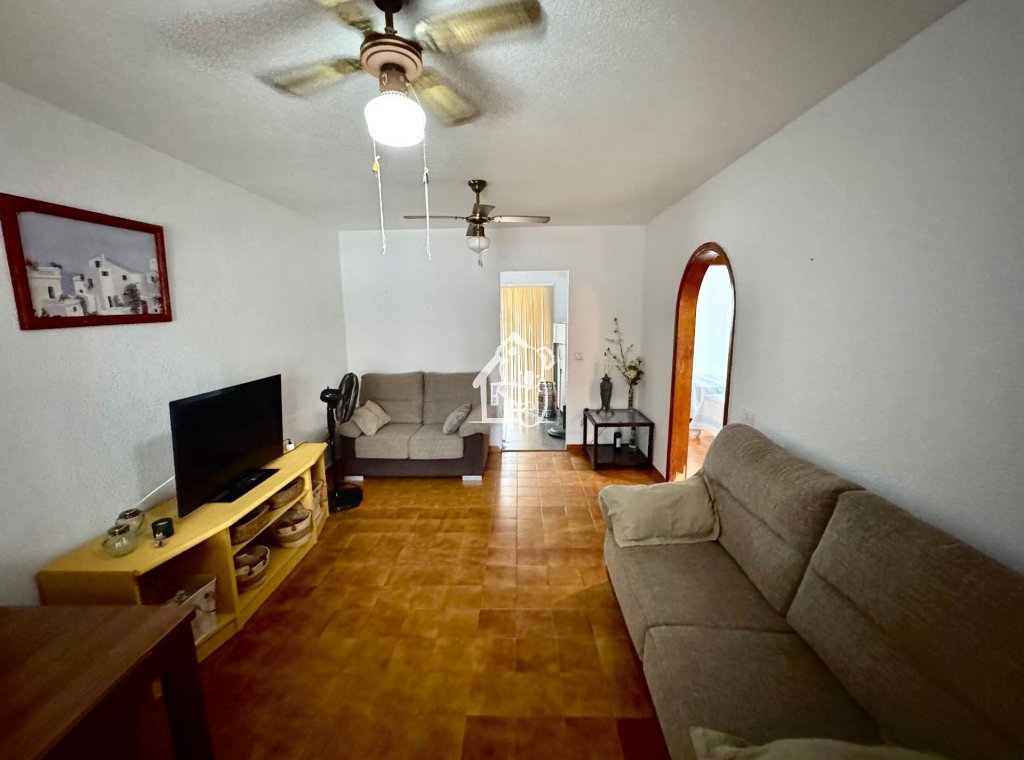 Resale - Villa - Torrevieja - Torrevieja Centro