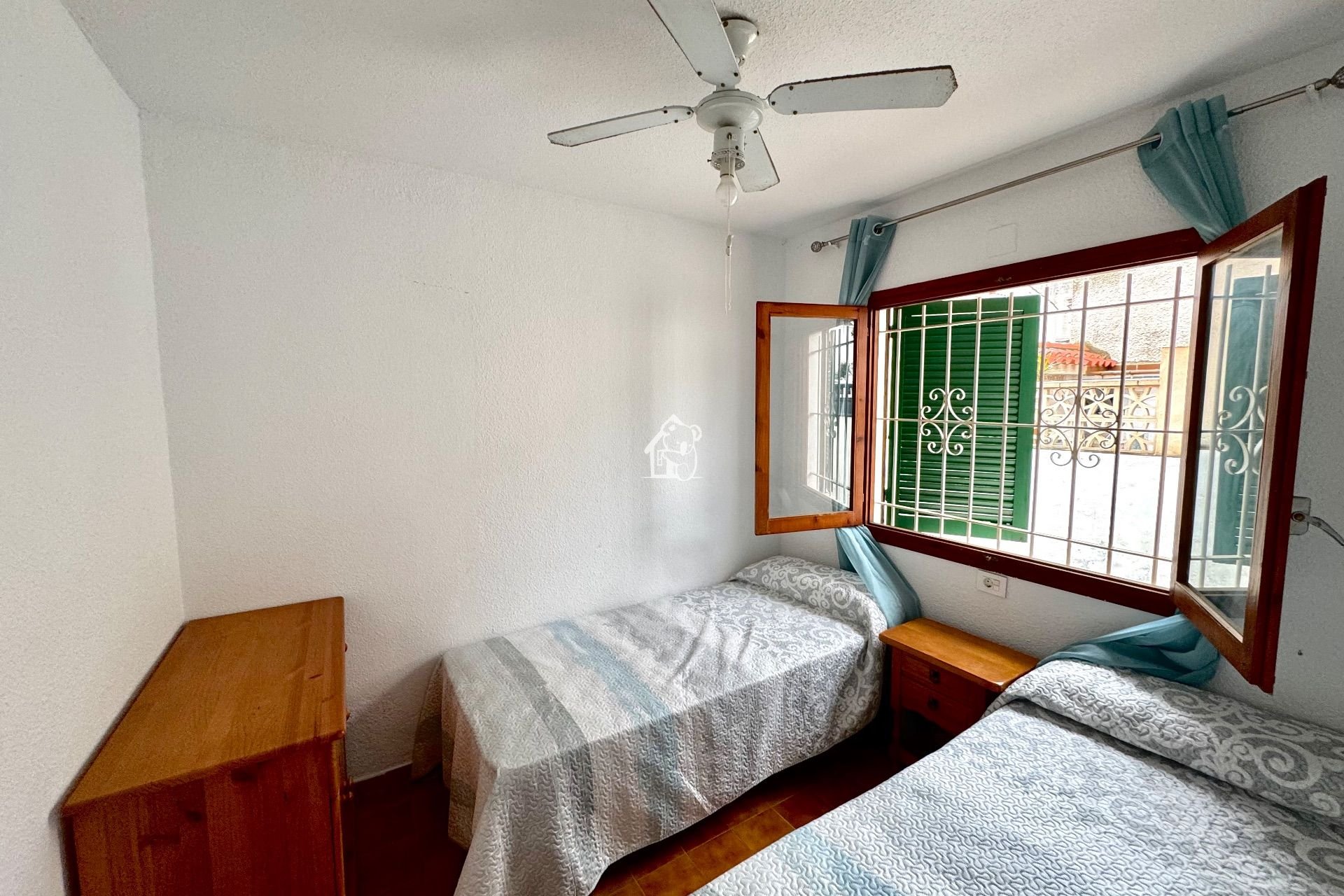 Resale - Villa - Torrevieja - Torrevieja Centro