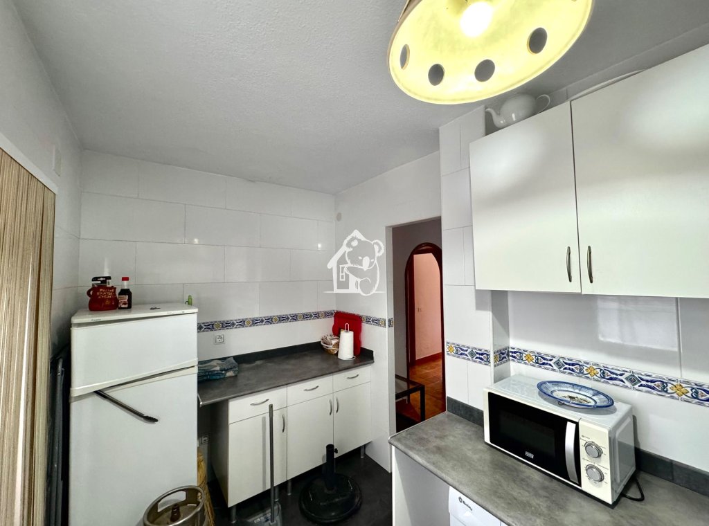 Resale - Villa - Torrevieja - Torrevieja Centro