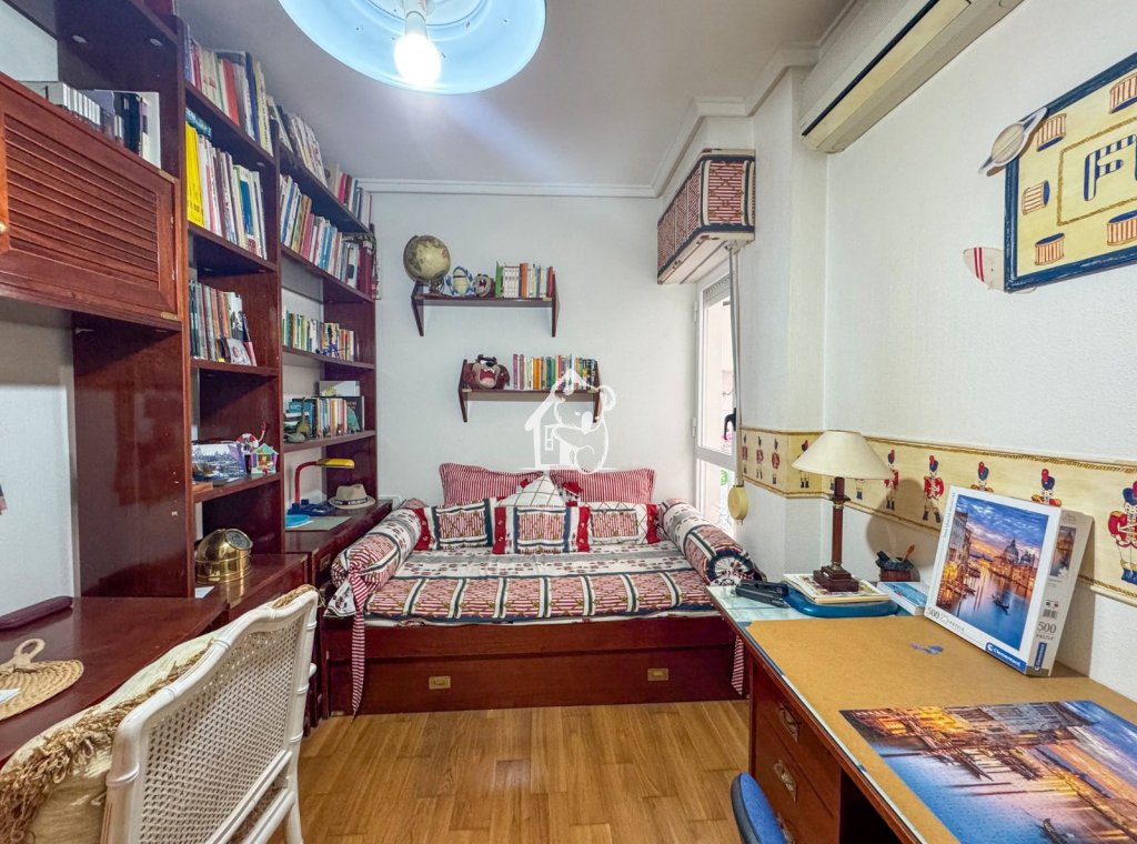 Revente - Appartement - Torrevieja - Torrevieja Centro